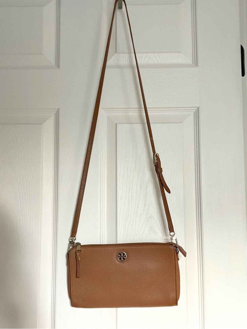 Tory Burch Pebbled Leather Crossbody in Tan